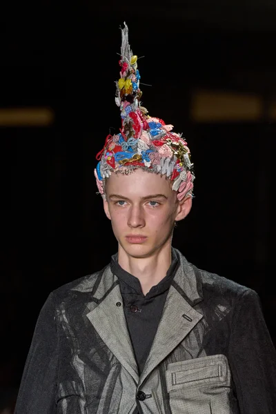 Look 90